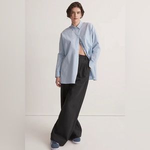 Signature Poplin Oversized Shirt in Weathered Sky